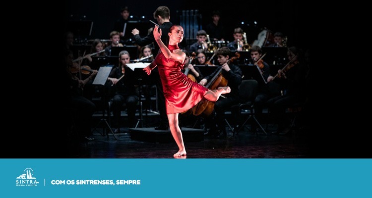 Música e dança juntam jovens no palco do Centro Cultural Olga Cadaval