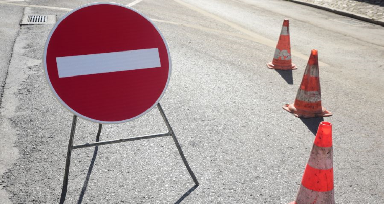  AVISO | Intervenção dos SMAS de Sintra origina corte de trânsito em Mira Sintra