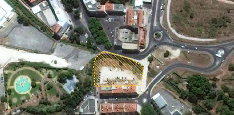 Parque Estacionamento Traseira R José Afonso Queluz Imagem WEB